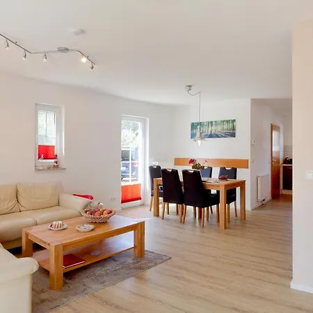 Haus 113, Birkenweg 6 A * Karlshagen